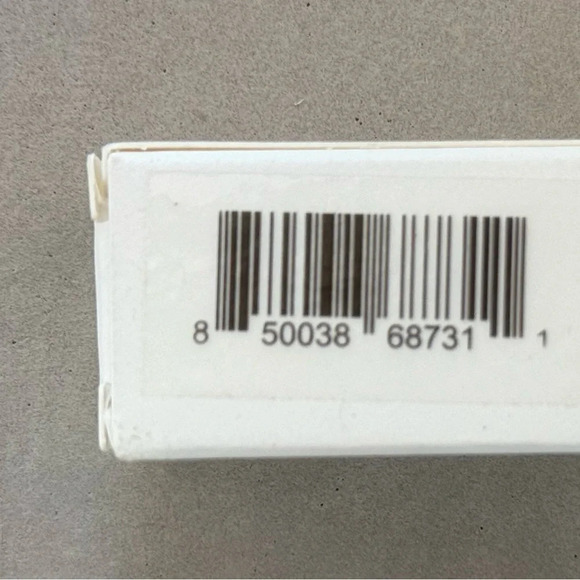 NIB Ourself Lip Conditioner in Berry Tint Full Size - Picture 5 of 7